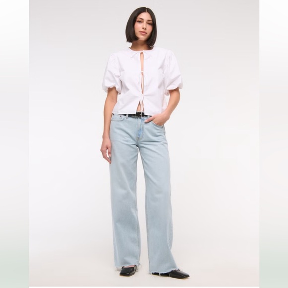 NWT Abercrombie & Fitch Low Rise Ultra Loose Jean size 33L Light Destroy Hem - Picture 3 of 12